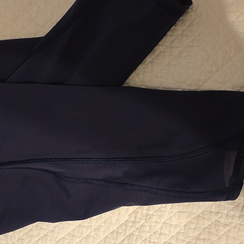 Original Lululemon Capri Leggings - Picture 8 of 11